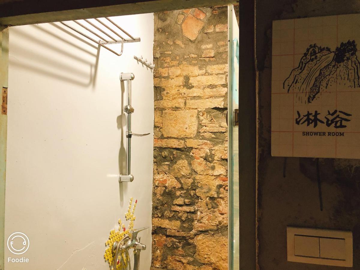 台甕茶室青年旅館 Tai-Wong Tatami Room Hostel Tainan Exterior foto